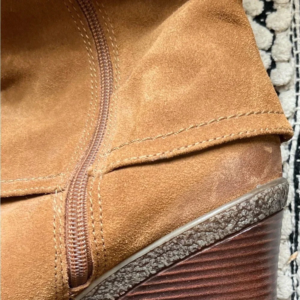 White Mountain Tan Suede Wedge Boots - Picture 6 of 15